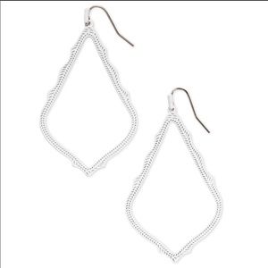 SOLD. Kendra Scott Sophee white drop earrings